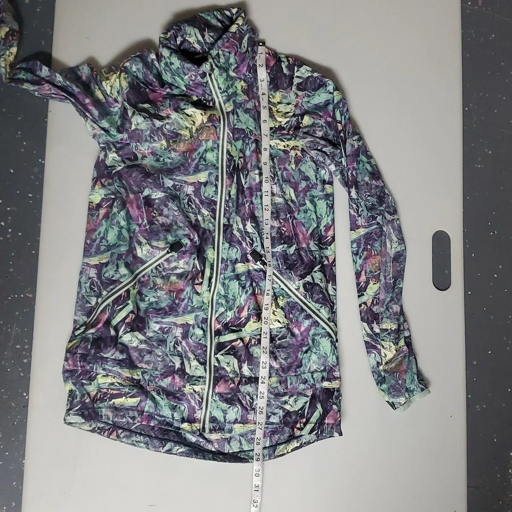 Lululemon Miss Misty Jacket II In Iridescent Multi Size 4